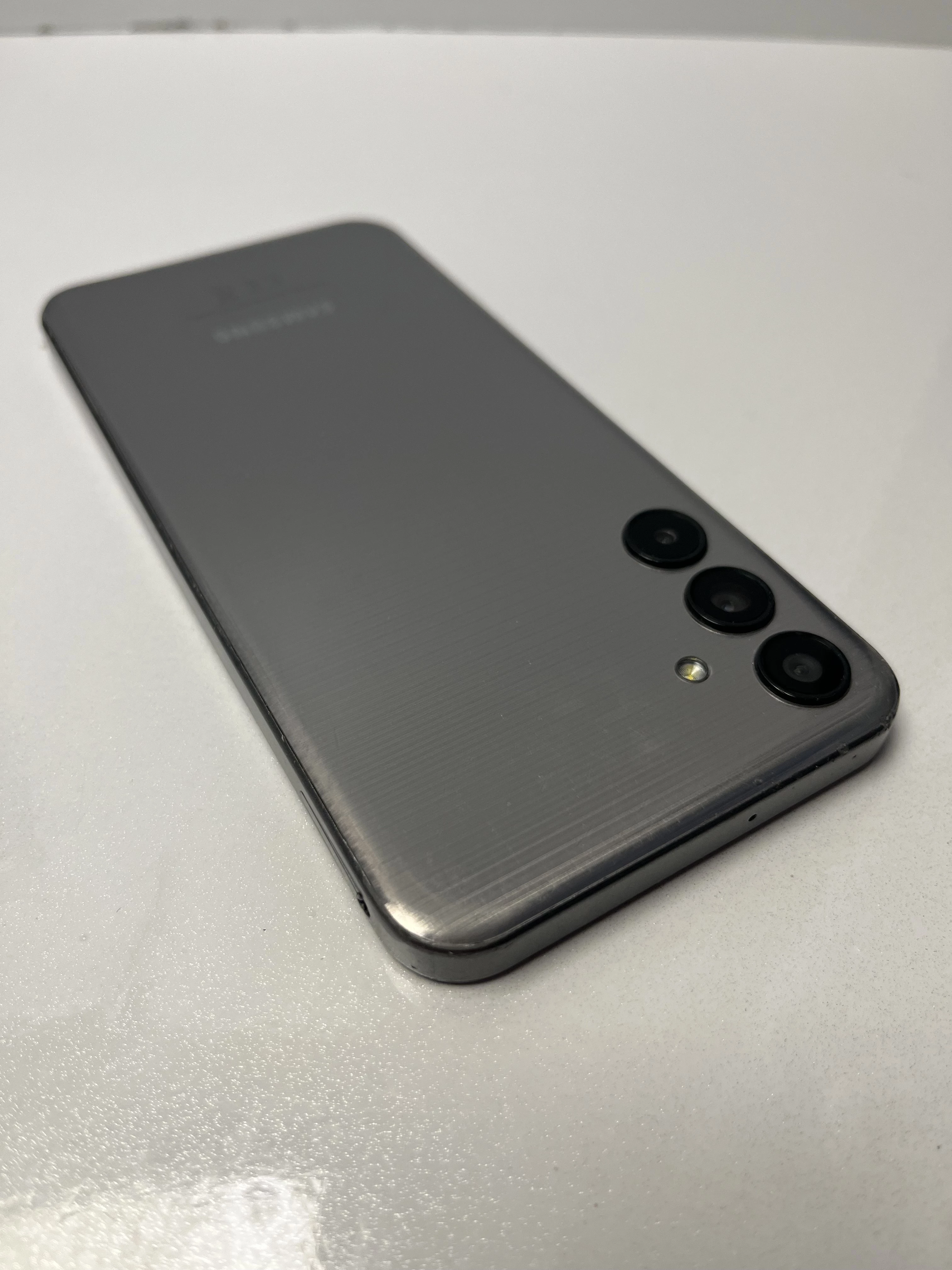 telefon-samsung-galaxy-m15-4128gb-opis-system-operacyjny-4388-1