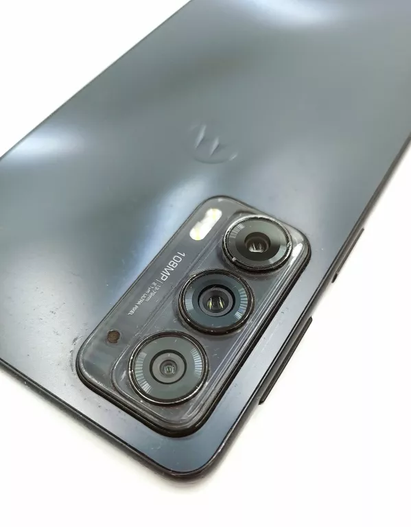 telefon-motorola-moto-edge-20-8128gb-system-operacyjny-4388-1