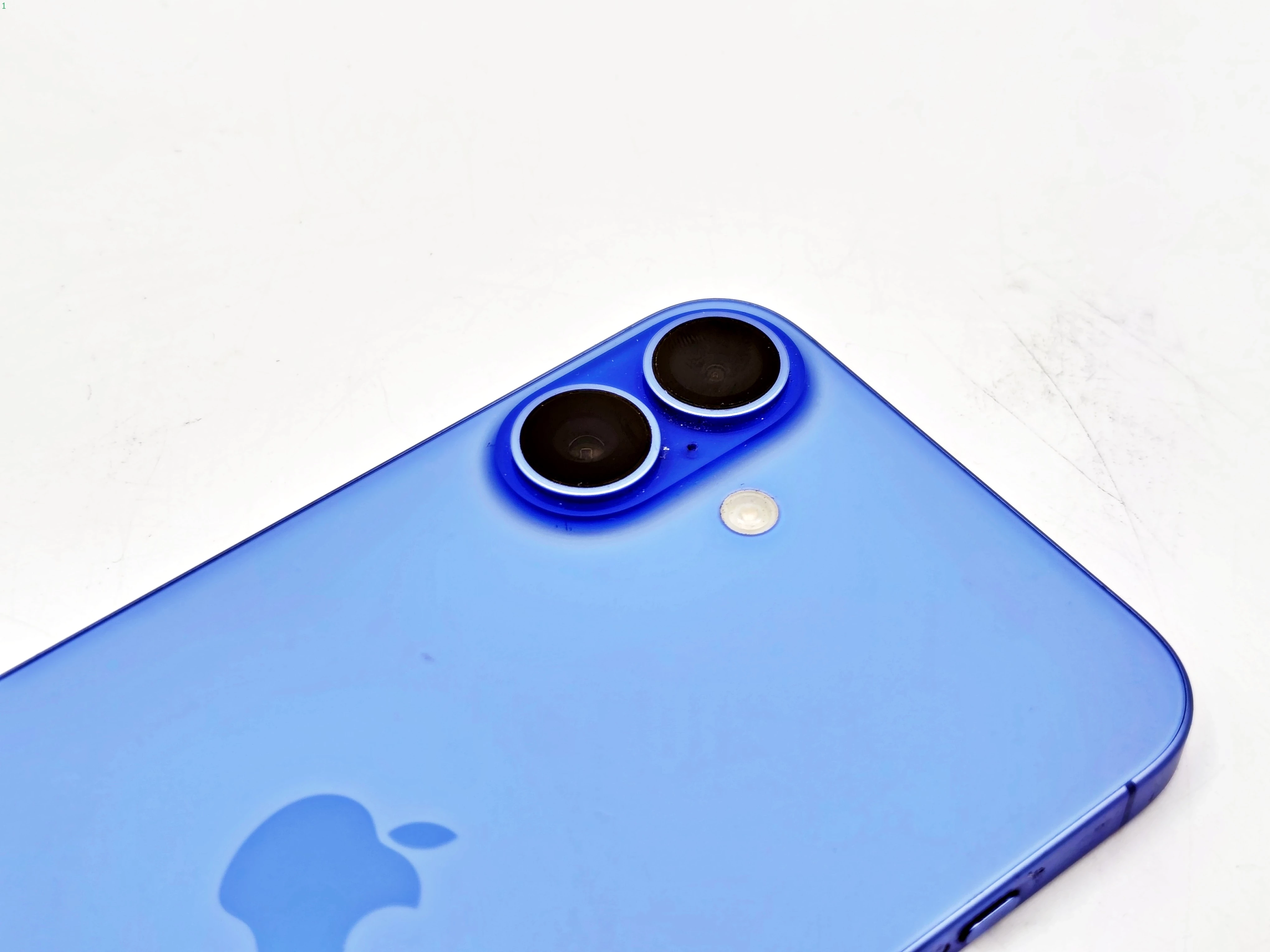 telefon-iphone-16-plus-8128gb-92-ean-gtin-195949722714