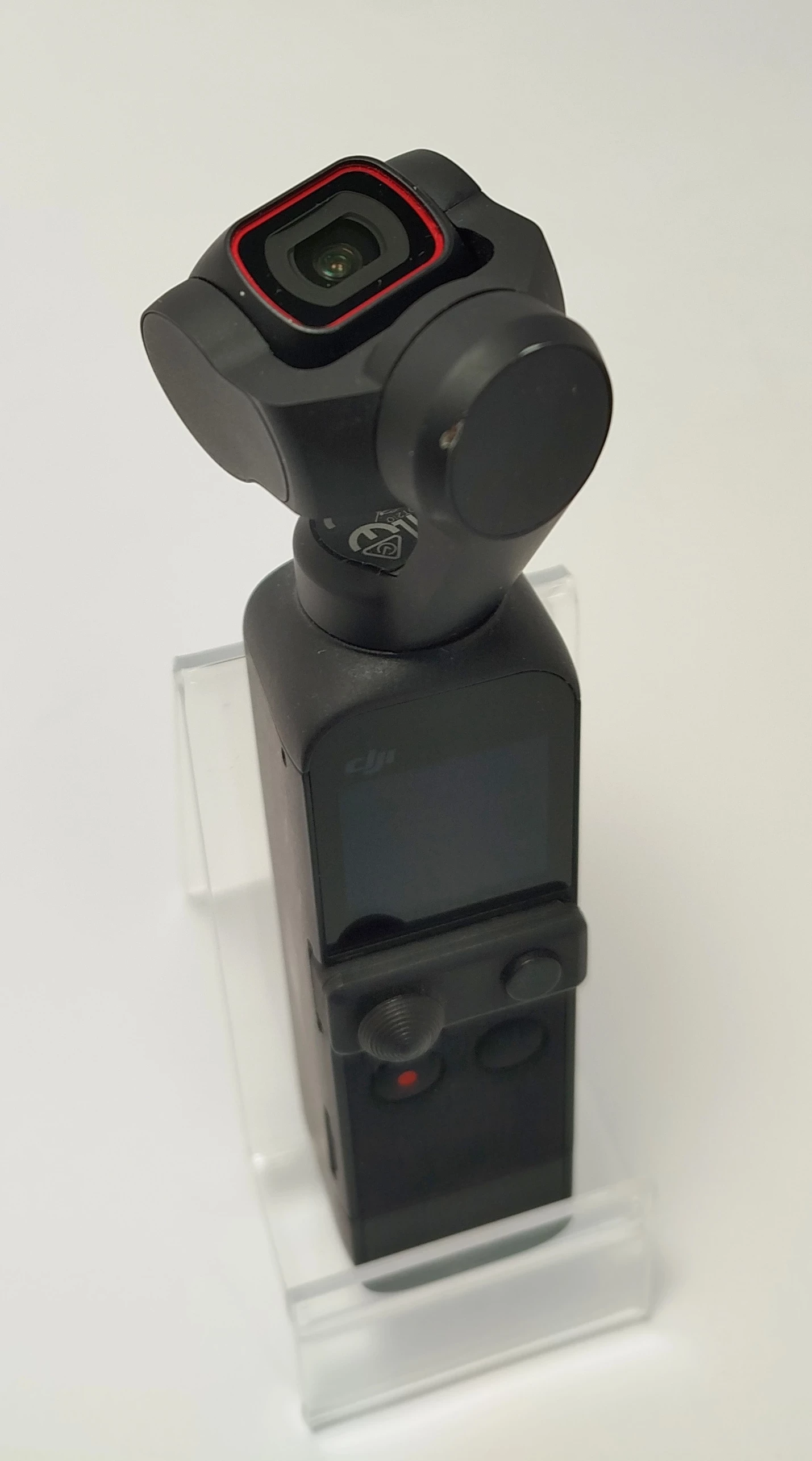 kamera-sportowa-dji-osmo-pocket-2-rozdzielczosc-6400