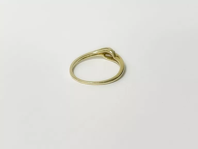 wyrob-jubilerski-uzywany-pierscionek-kamien-17088-4194304