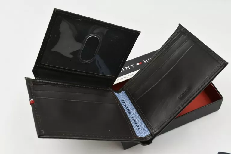 portfel-meski-tommy-hilfiger-stan-11323-2
