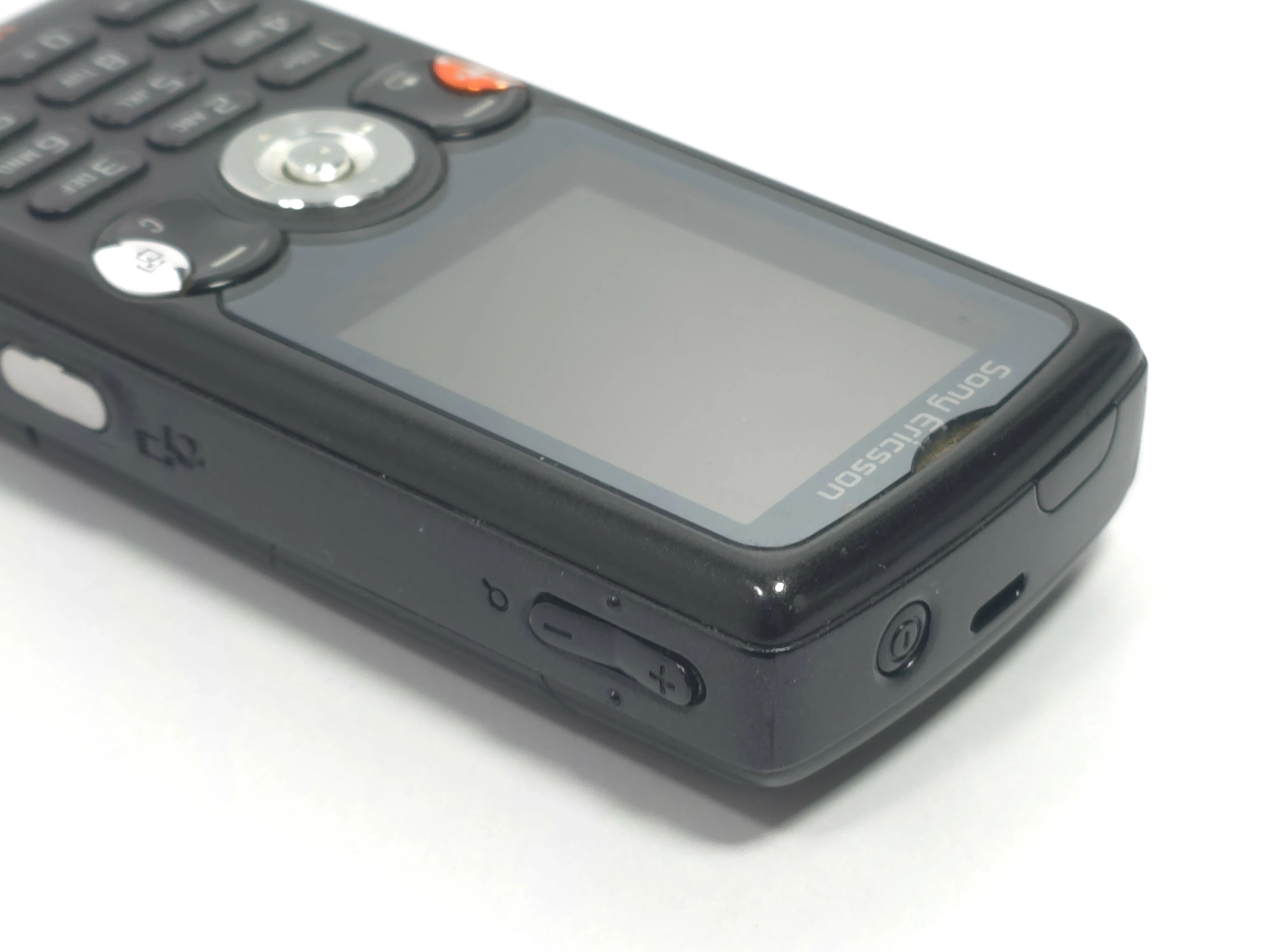 telefon-sony-ericsson-w810i-pudelko-wbudowana-pamiec-202869-556649