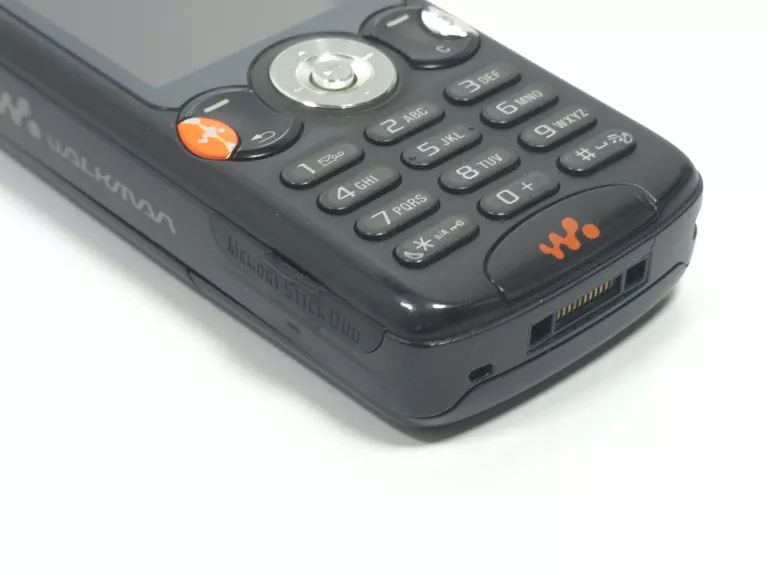 telefon-sony-ericsson-w810i-pudelko-typ-202685-212933