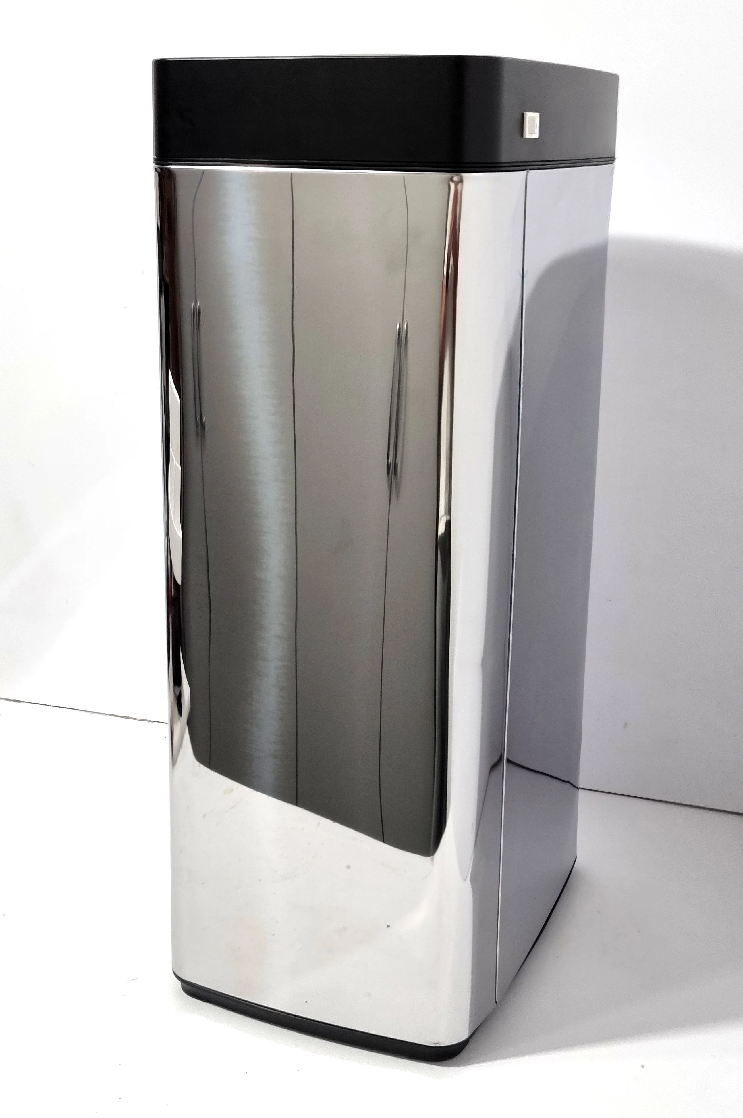 kosz-na-smieci-lamart-lt8044-linia-sensor