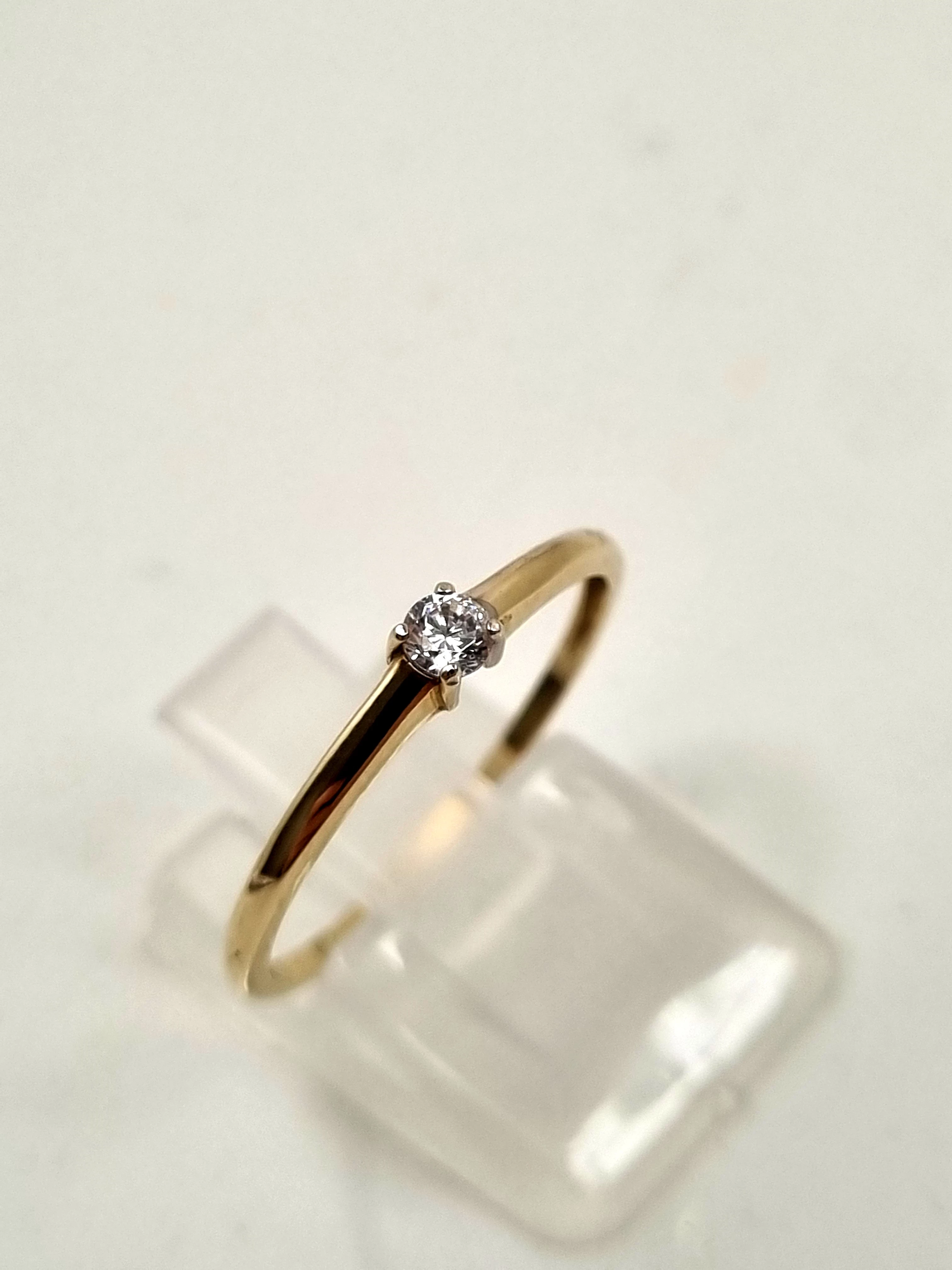 zloty-pierscionek-cyrkonia-333-085g-r18-rodzaj-2205-32