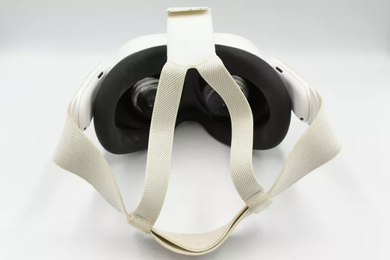 konsola-meta-quest-3s-128gb-gogle-okulary-vr-2-kontrolery-waga-produktu-z-opakowaniem-jednostkowym-1400