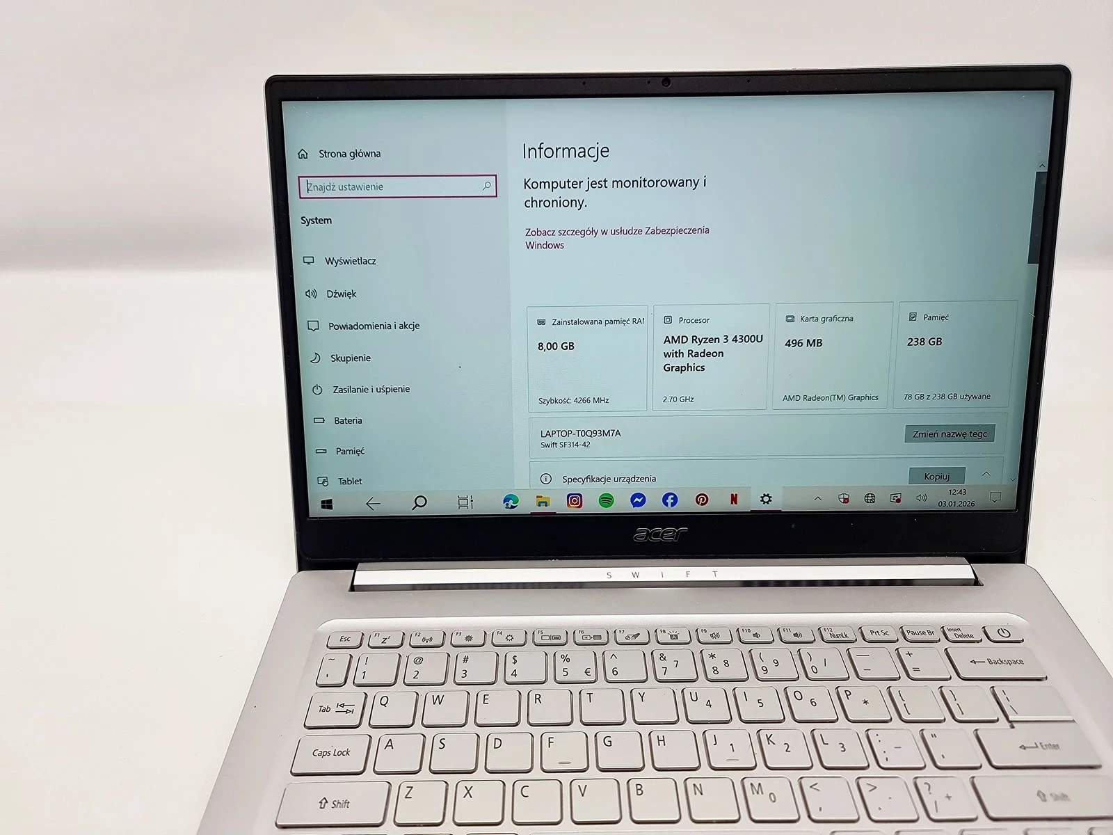 laptop-acer-swift-3-przekatna-ekranu-1400