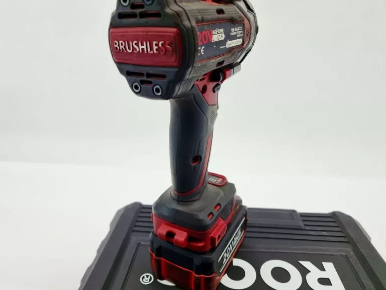 ok-034317-klucz-udarowy-750-nm-kpl-z-akumulatorem-rooks-maksymalny-moment-obrotowy-750