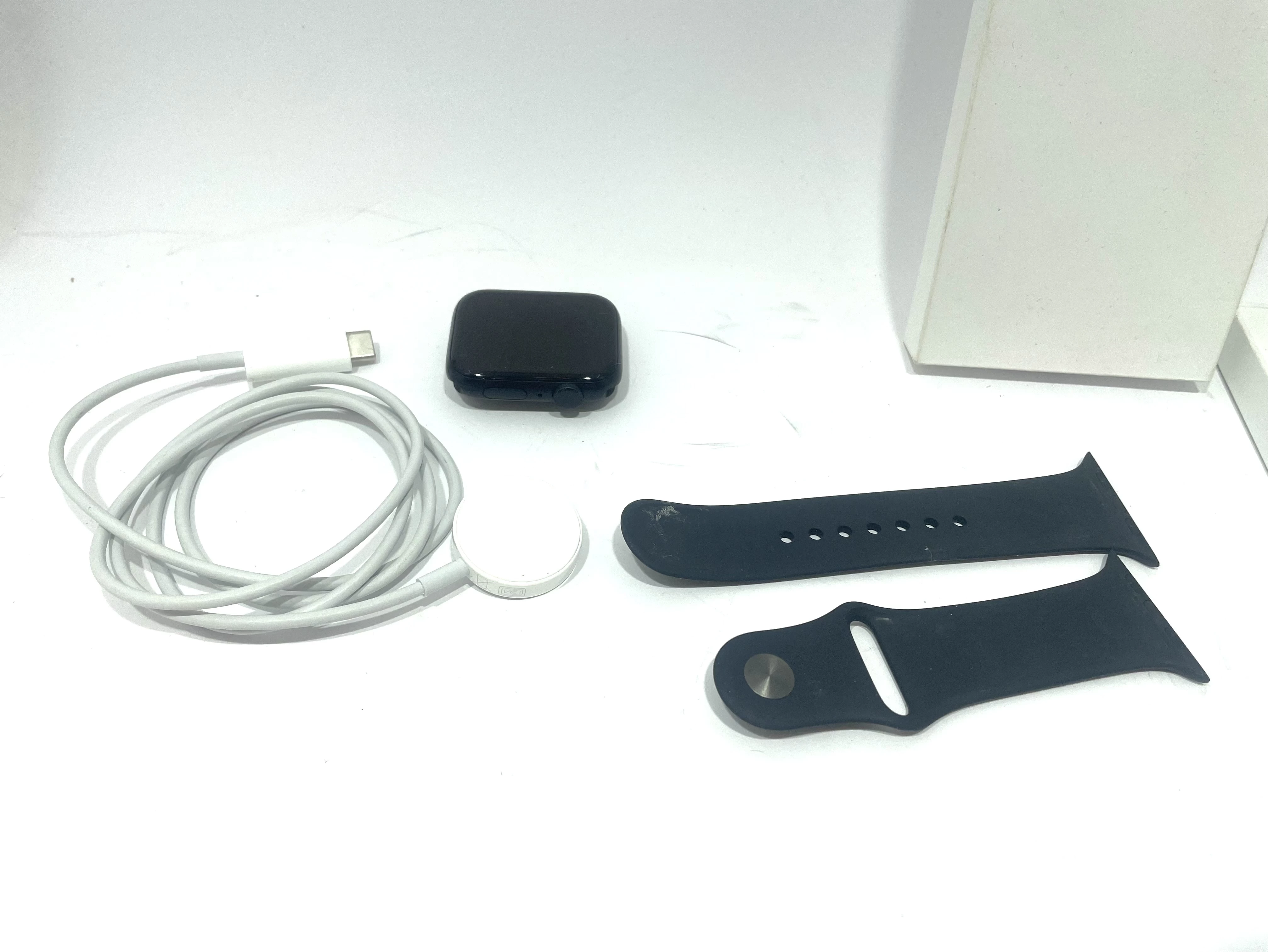 apple-watch-se-2-44mm-a2723-lad-pudelko-ean-gtin-195949644115