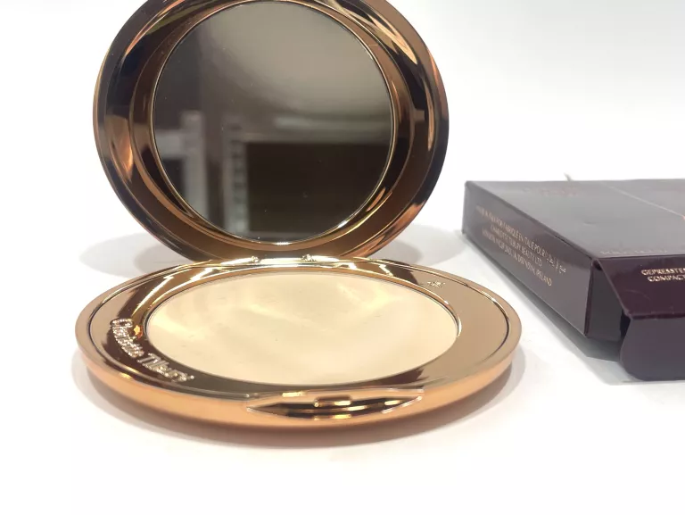 puder-charlotte-tilbury-1-fair-stan-11323-1