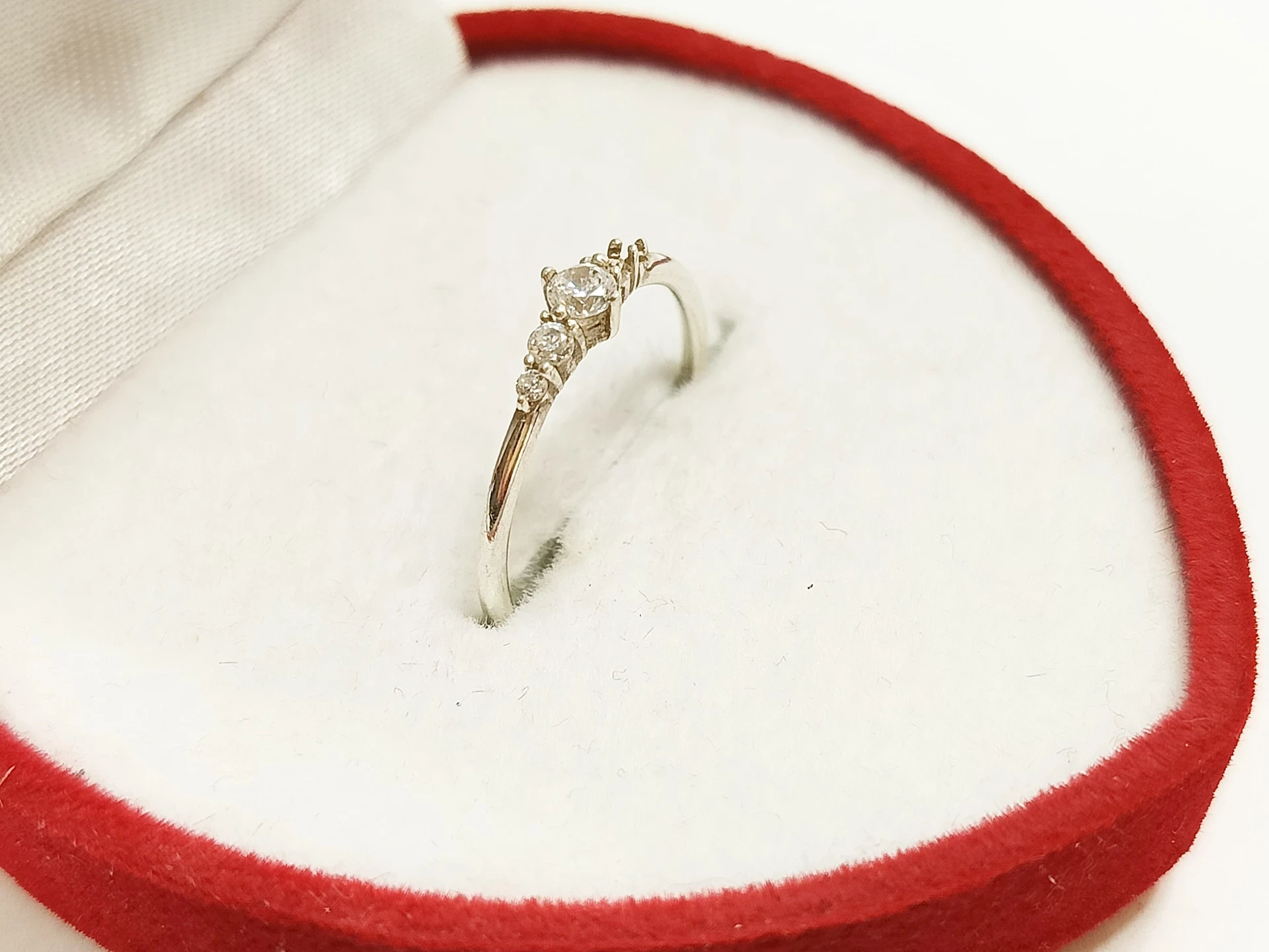 srebrny-pierscionek-r12-p925-cyrkonie-opis-partyzantow-2-jedrzejow-palladium