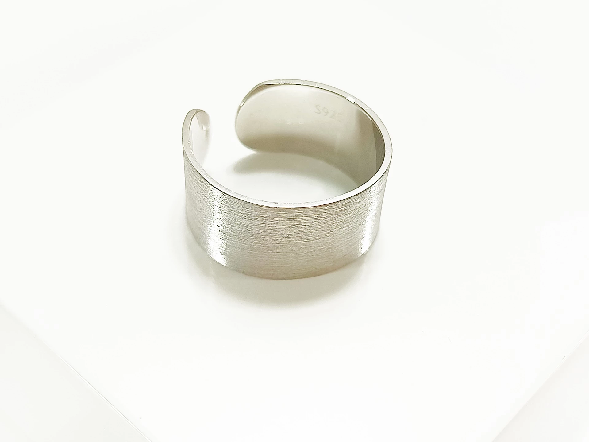 srebrna-szeroka-obraczka-otwarta-r12-p925-425-partyzantow-2-jedrzejow-palladium