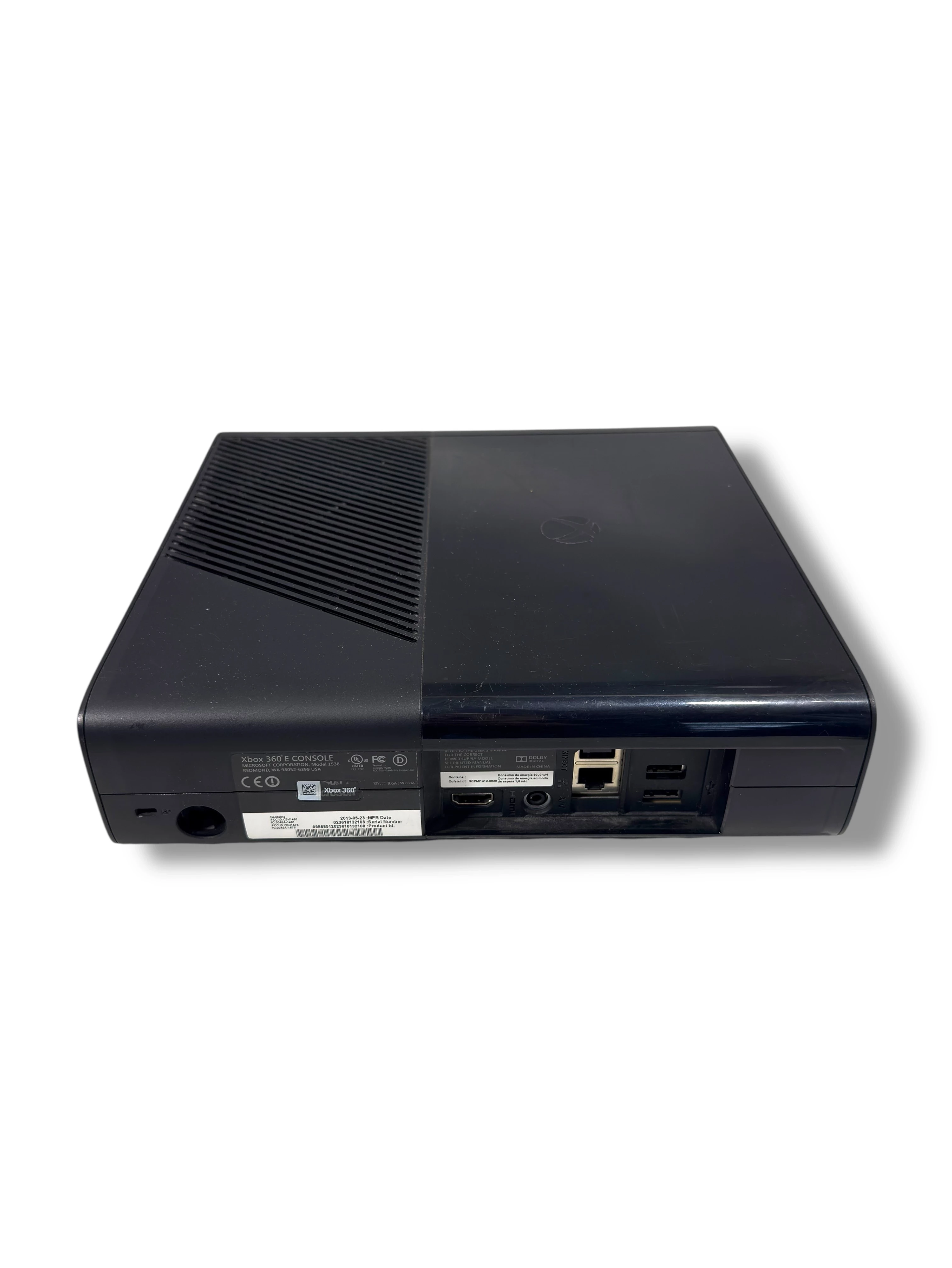 konsola-xbox-360-e-4gb-3-pady-liczba-kontrolerow-w-zestawie-205994-225554