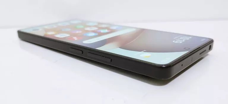 telefon-xiaomi-redmi-note-13-pro-obudowa-przekatna-ekranu-667