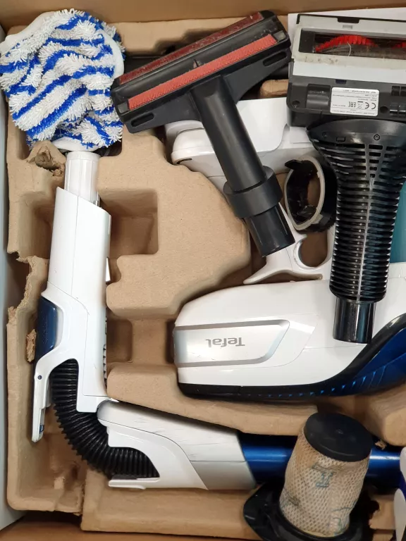 odkurzacz-tefal-air-force-360-aqua-komplet-moc-10000