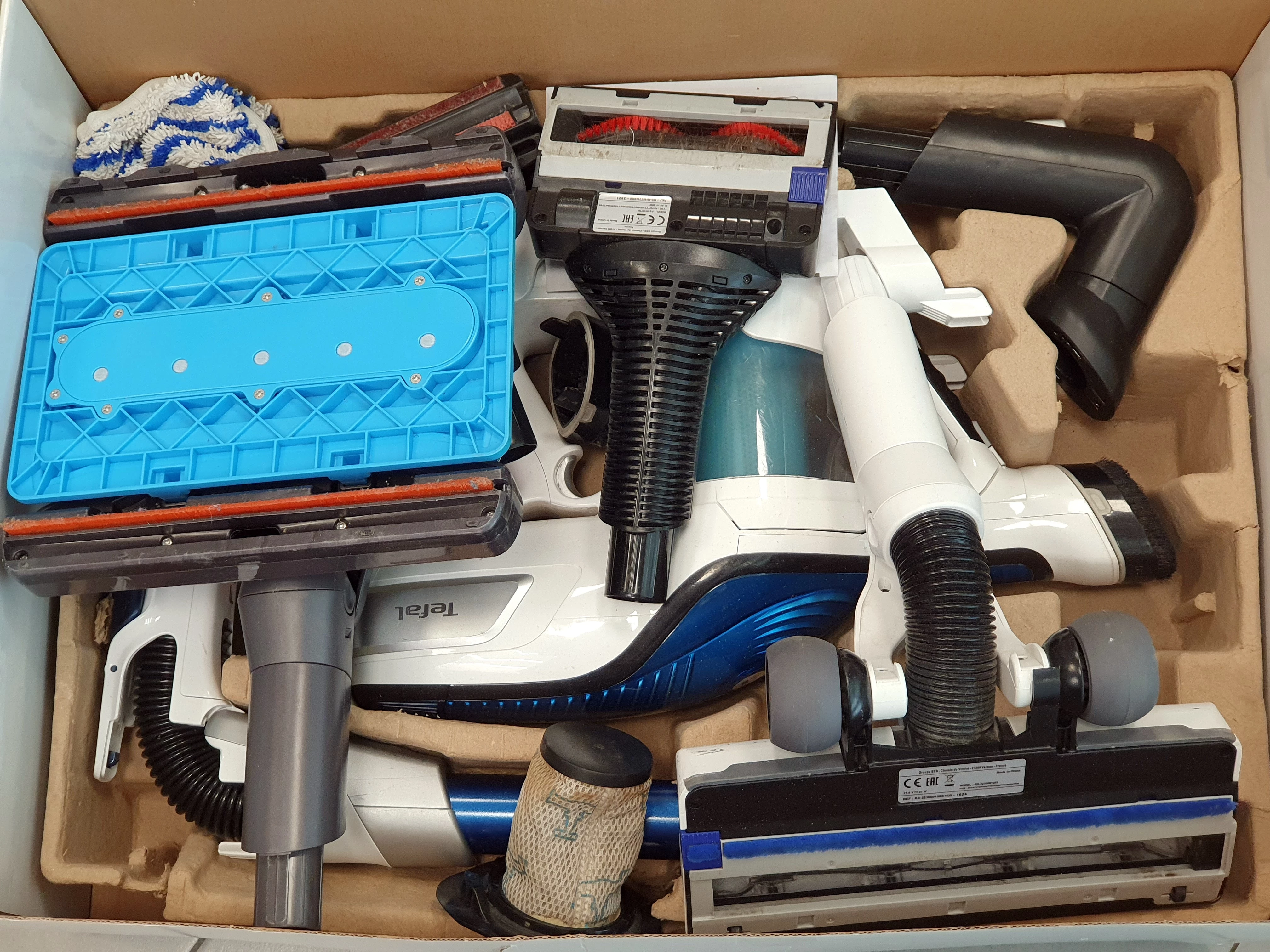 odkurzacz-tefal-air-force-360-aqua-komplet-ean-gtin-3221616000360