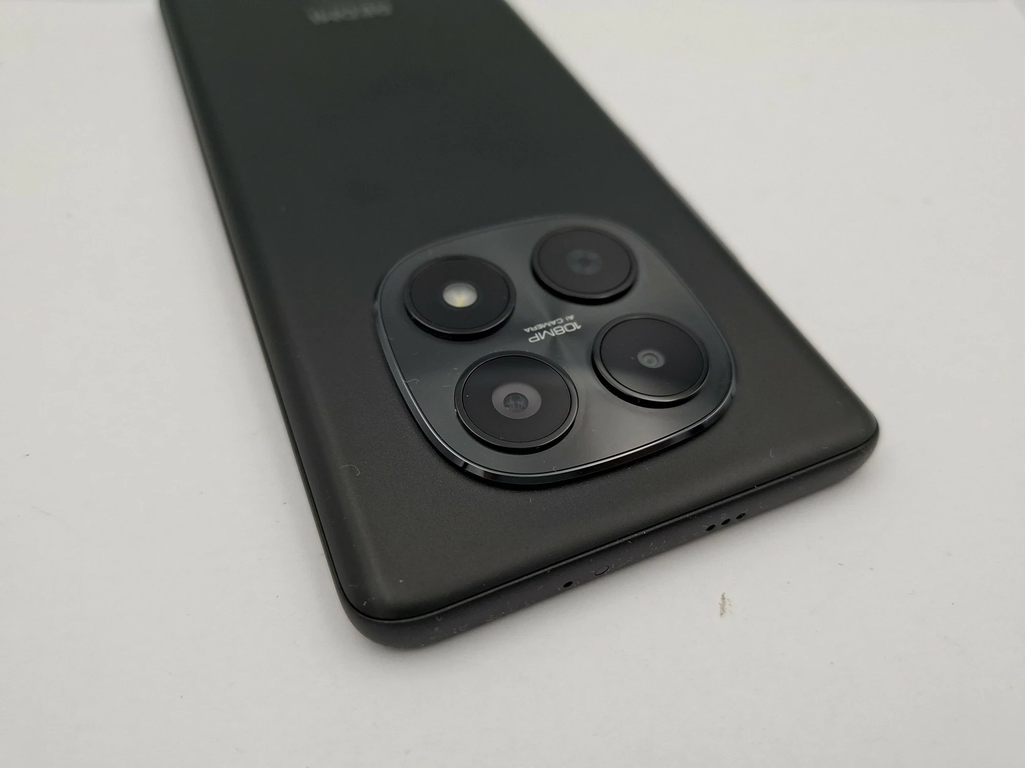 telefon-redmi-note-15-8256-super-stan-przekatna-ekranu-677