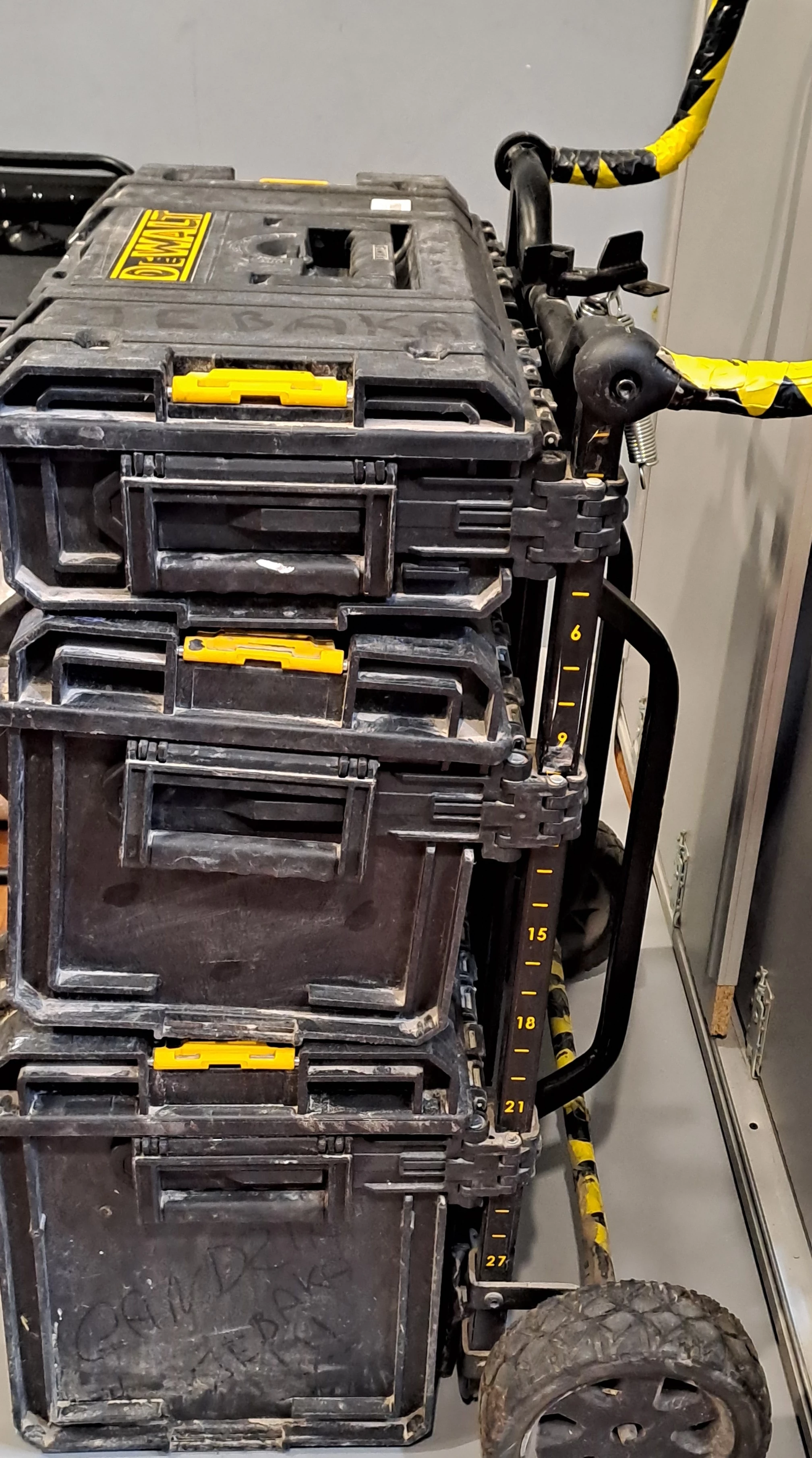 transporter-dewalt-dwst834011-4w1-ean-gtin-3253561834028