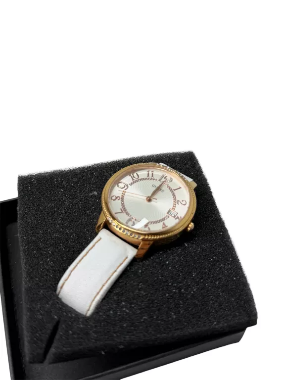 zegarek-damski-guess-w0930l1-3-maja-12-przemysl-tsc2-sj