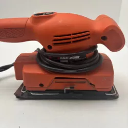 BLACK DECKER SZLIFIERKA AST4XC