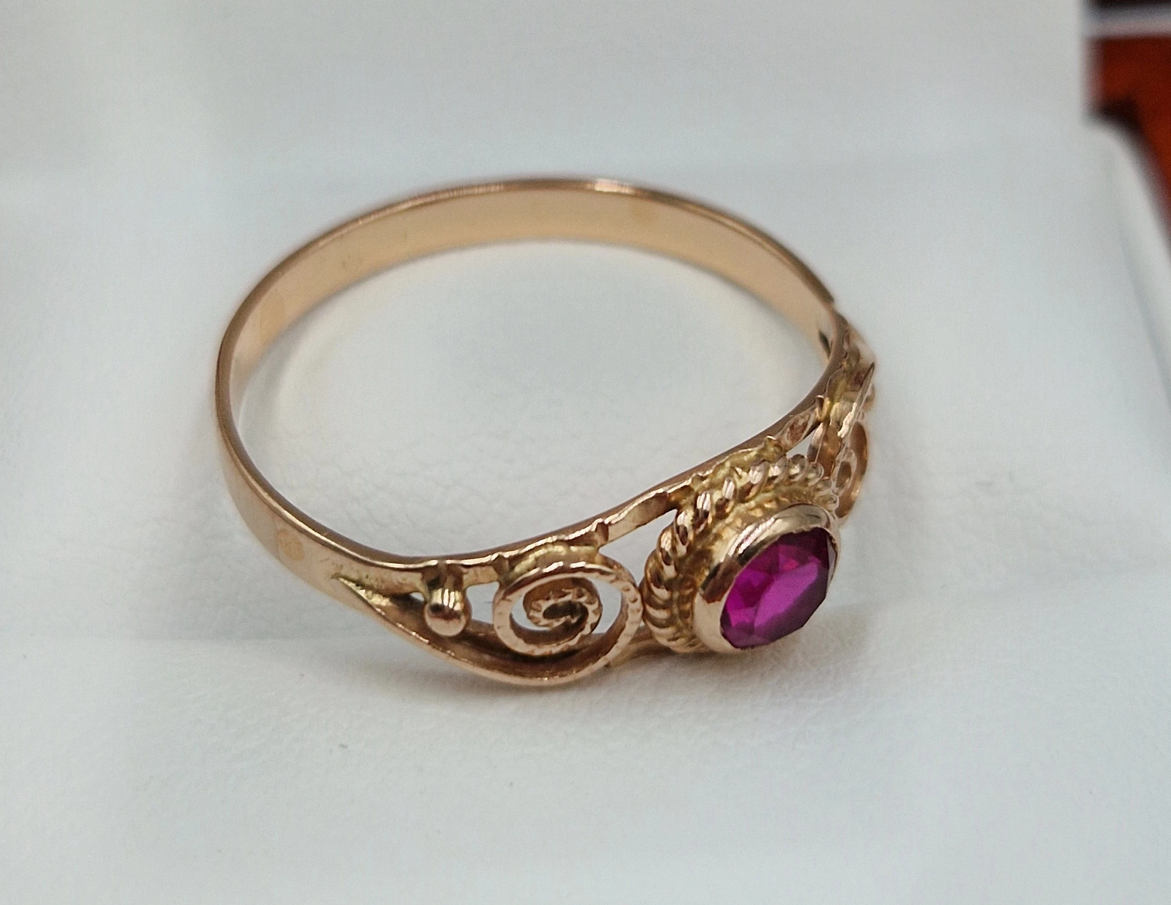 zloty-pierscionek-p585-w163-r16-rozowe-oczko-rozmiarsrednica-wew-mm-372-16