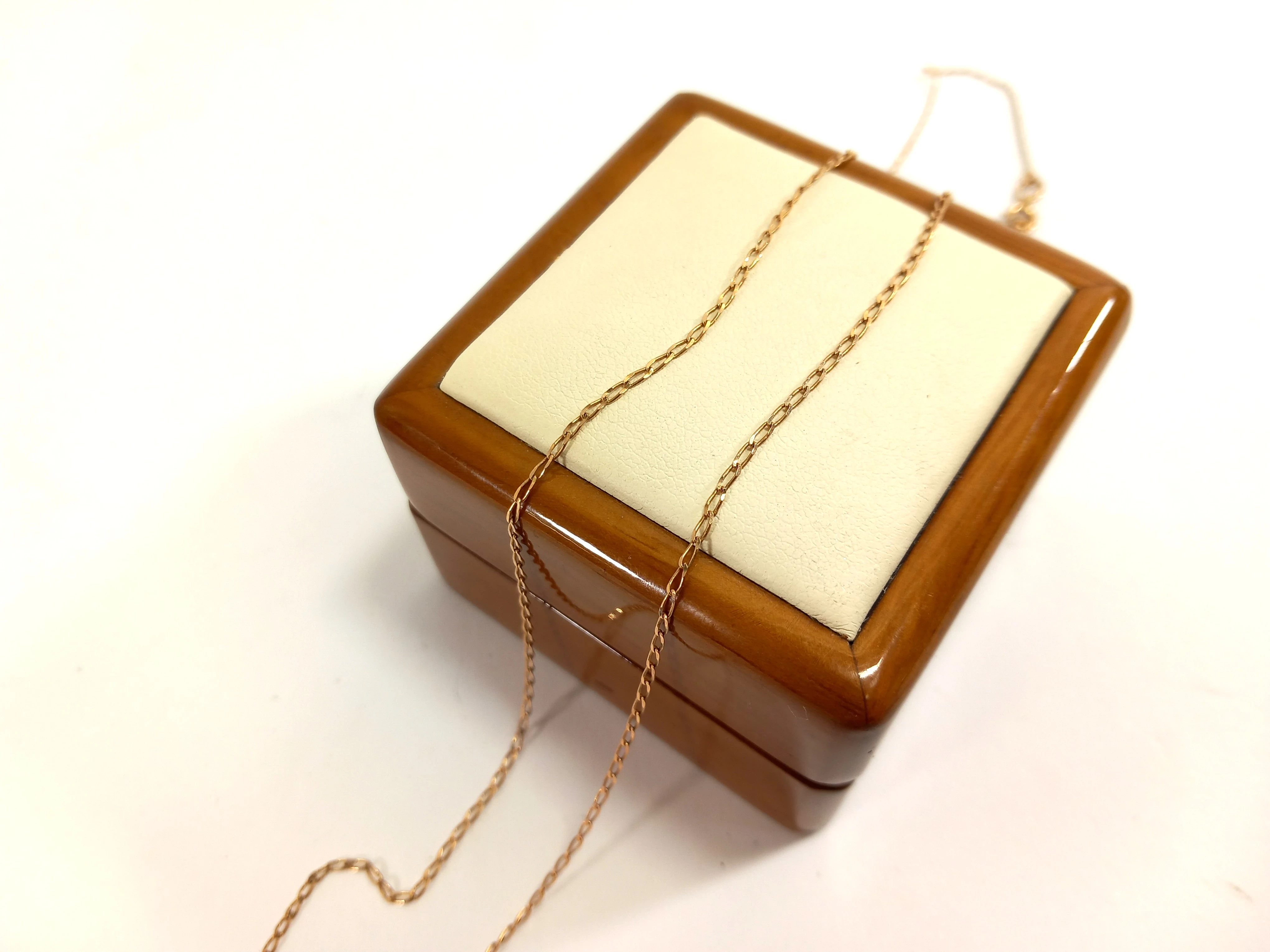 delikatny-zloty-lancuszek-pr-585-dl-52-ladny-material-dominujacy-223721-131072