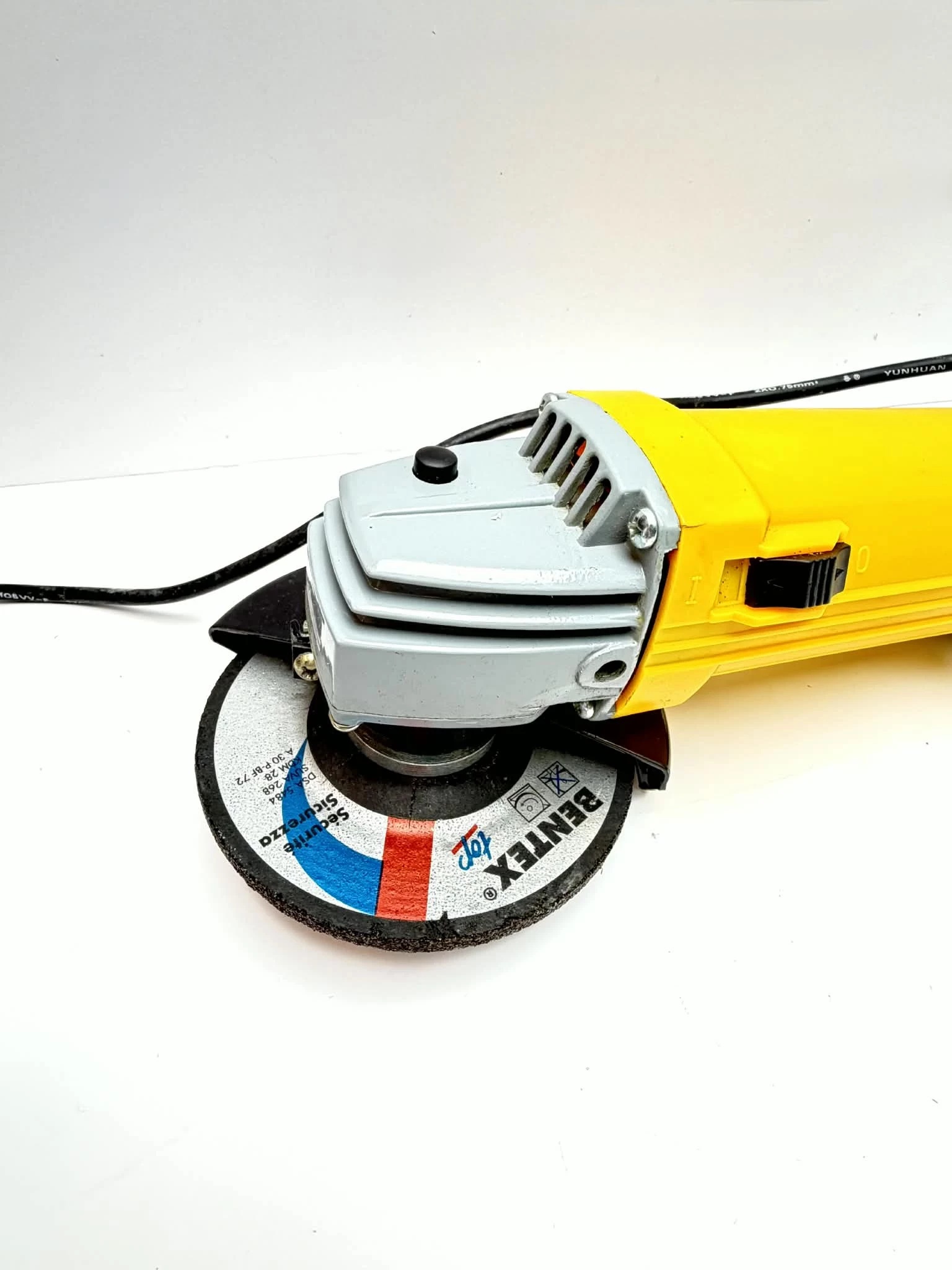 szlifierka-katowa-toya-79101-500w-kolbe-1a-pila