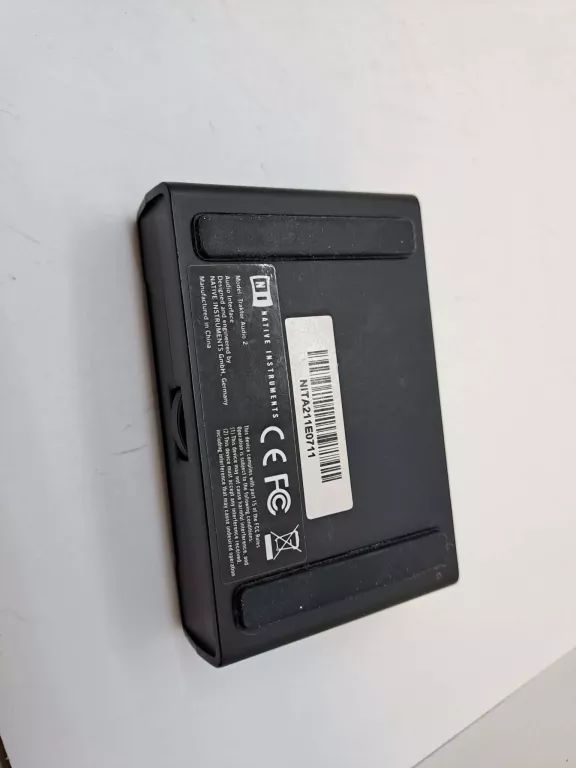 kontroler-native-instruments-traktor-kontrol-s3-stan-11323-2