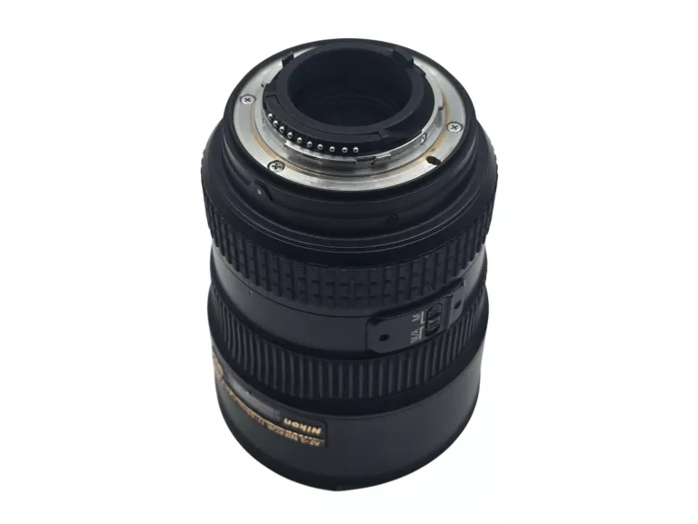 aparat-lustrzanka-nikon-d7200-obiektyw-17-55mm-128-g-ed-przebieg-170k-model-d7200