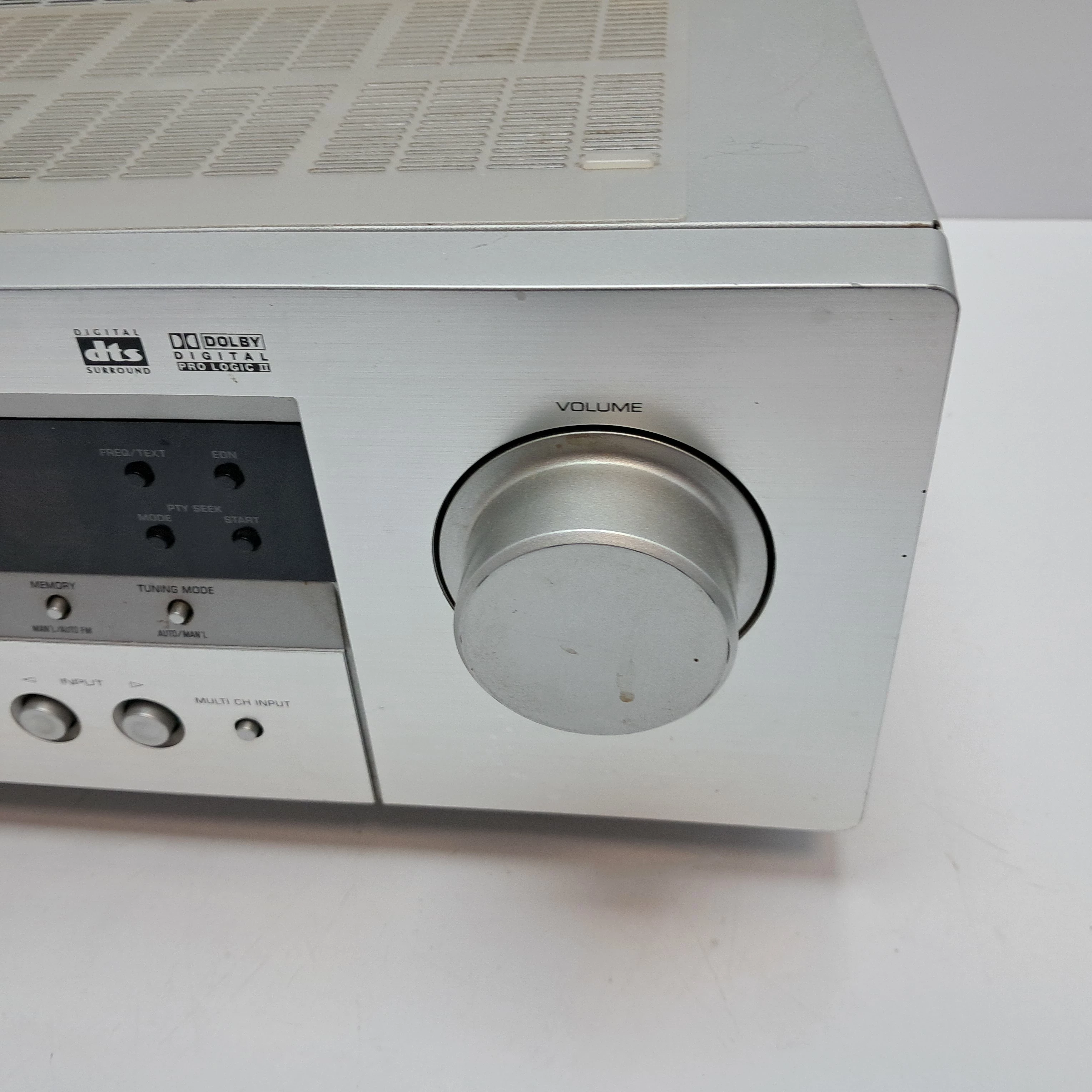 wzmacniacz-yamaha-htr-5930-kolor-718-2