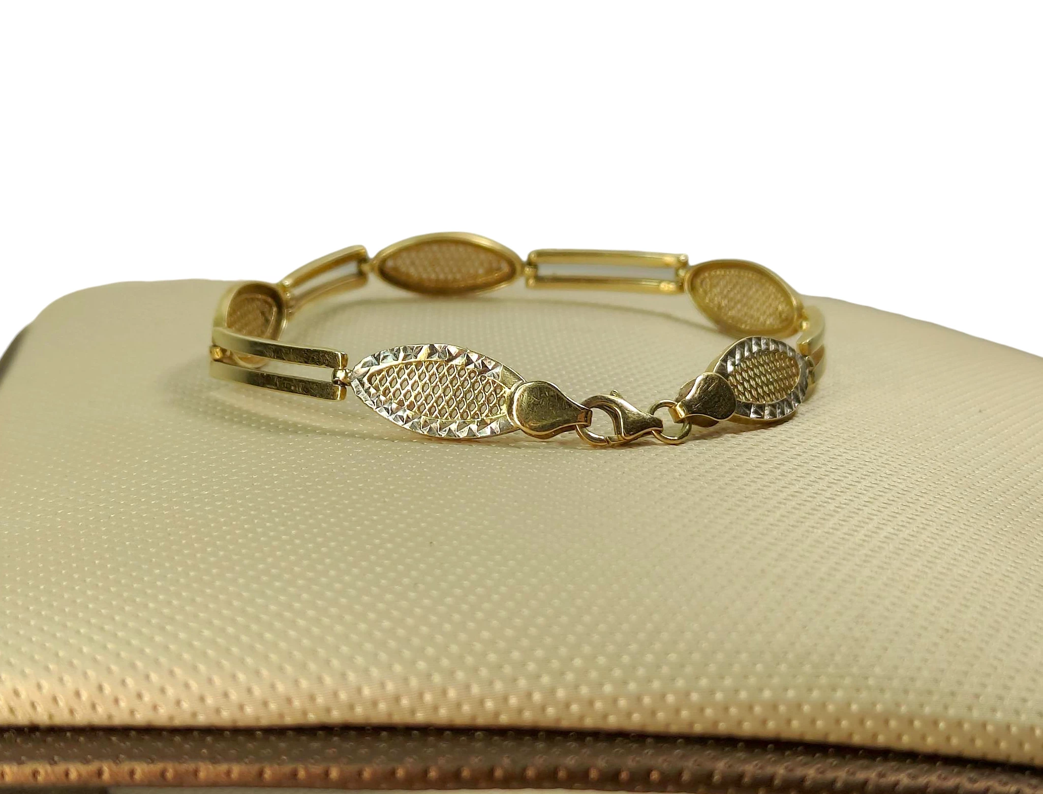 elegancka-zlota-bransoletka-805g-585-material-15835-2