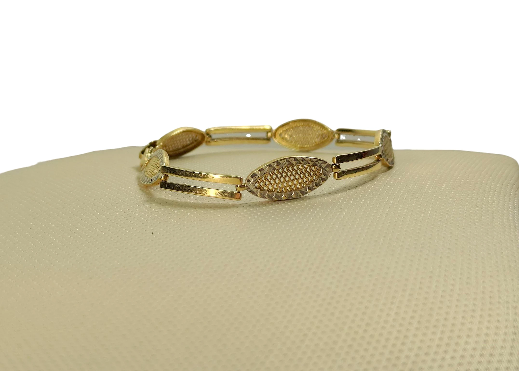 elegancka-zlota-bransoletka-805g-585-kamien-17088-524288