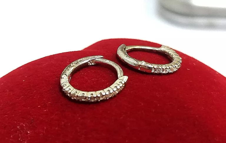 srebrne-kolczyki-kolka-z-bialymi-cyrkoniami-thomas-sabo-waga-110-g-kamien-17088-128