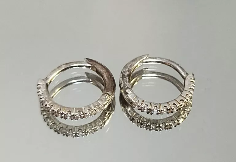 srebrne-kolczyki-kolka-z-bialymi-cyrkoniami-thomas-sabo-waga-110-g-rodzaj-2205-2