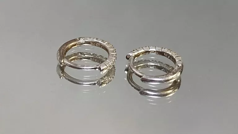 srebrne-kolczyki-kolka-z-bialymi-cyrkoniami-thomas-sabo-waga-110-g-stan-11323-2