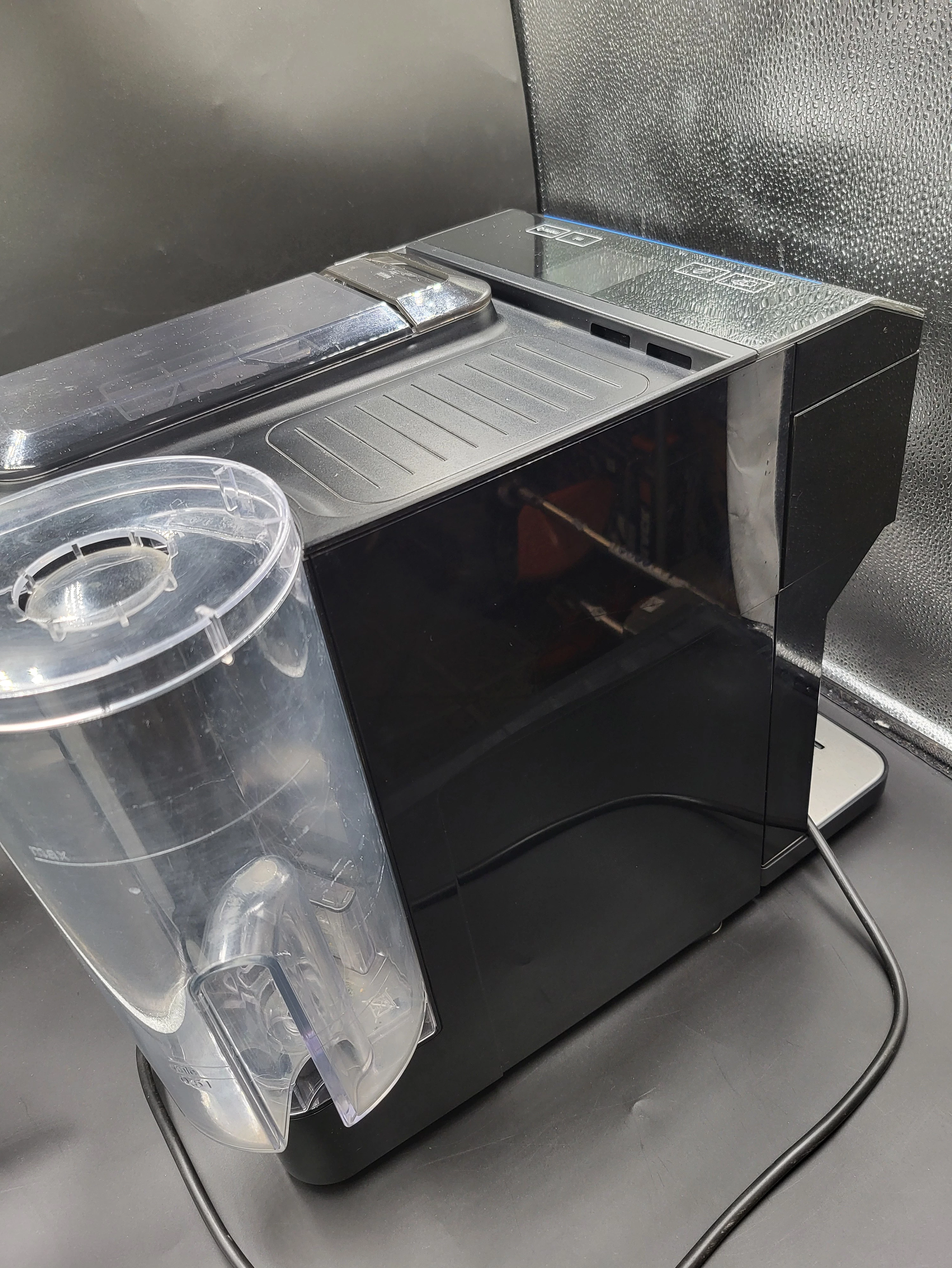 ekspres-siemens-eq500-tp503r09-1500w-super-stan-6-roznych-kaw-pojemnosc-zbiornika-na-wode-17-l