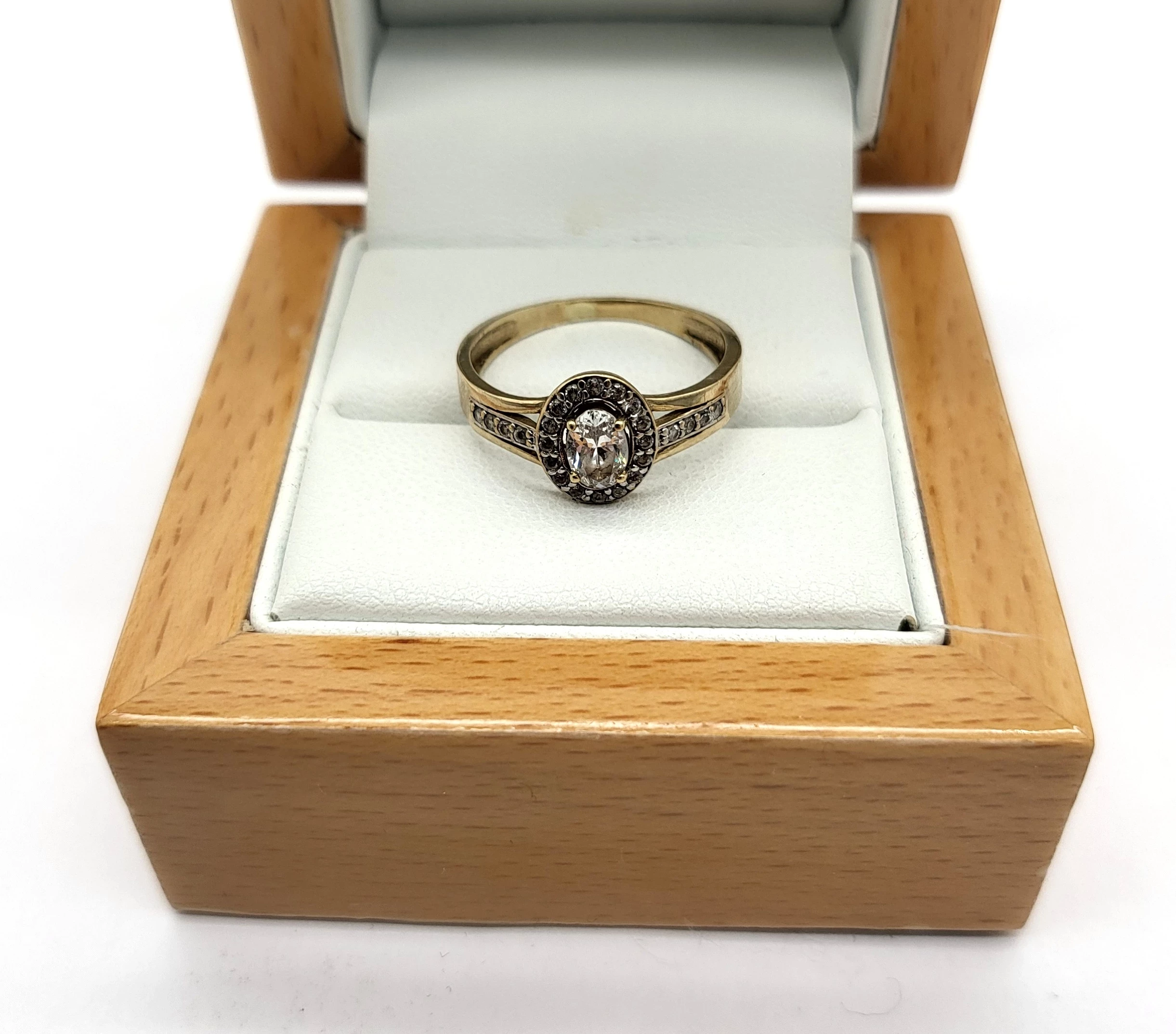 piekny-zloty-pierscionek-r17-rodzaj-2205-16