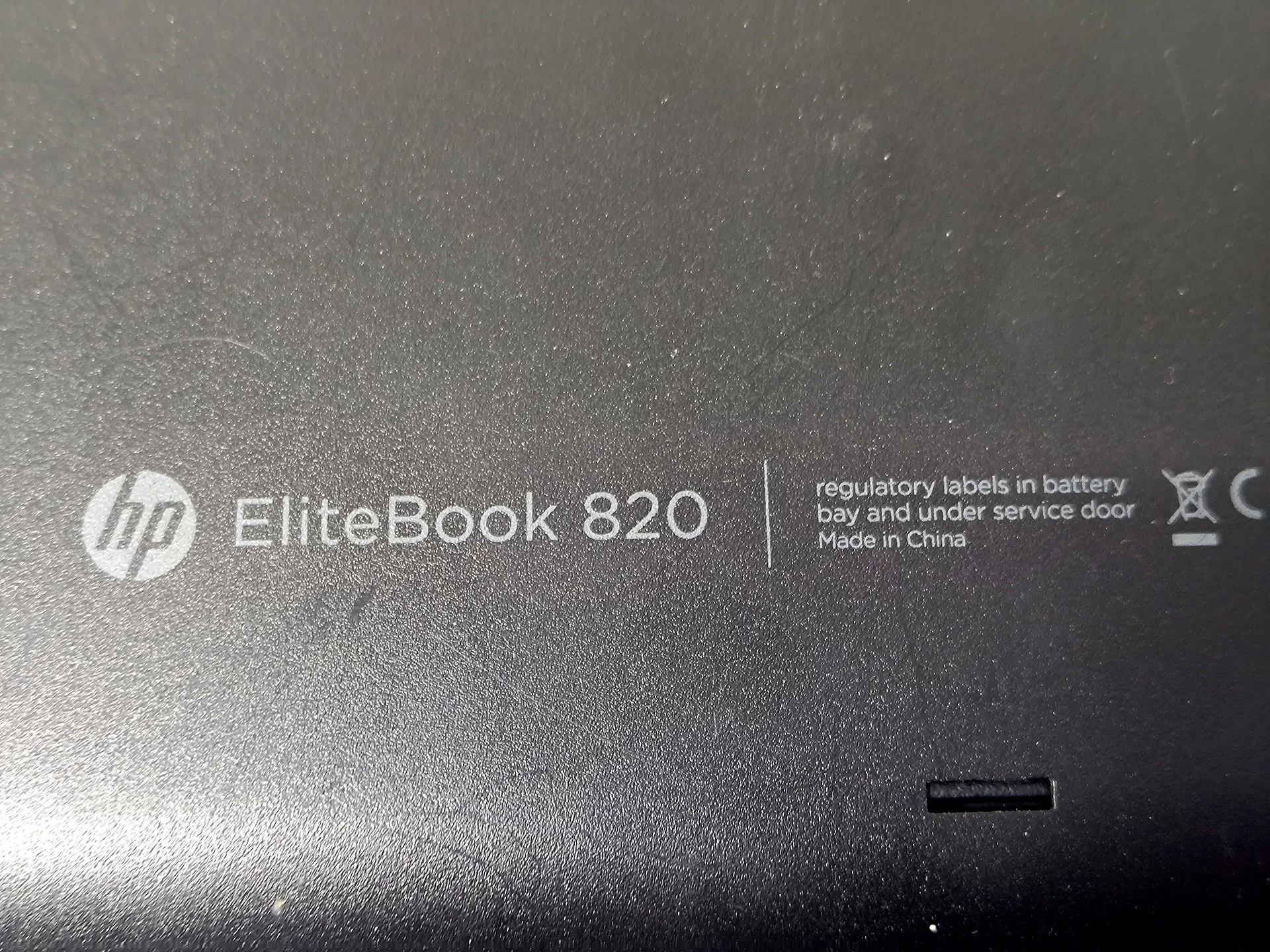 laptop-hp-elitebook-820-g1-i5-4210u-4gb-ram-256gb-ssd-rodzaj-karty-graficznej-1234-1