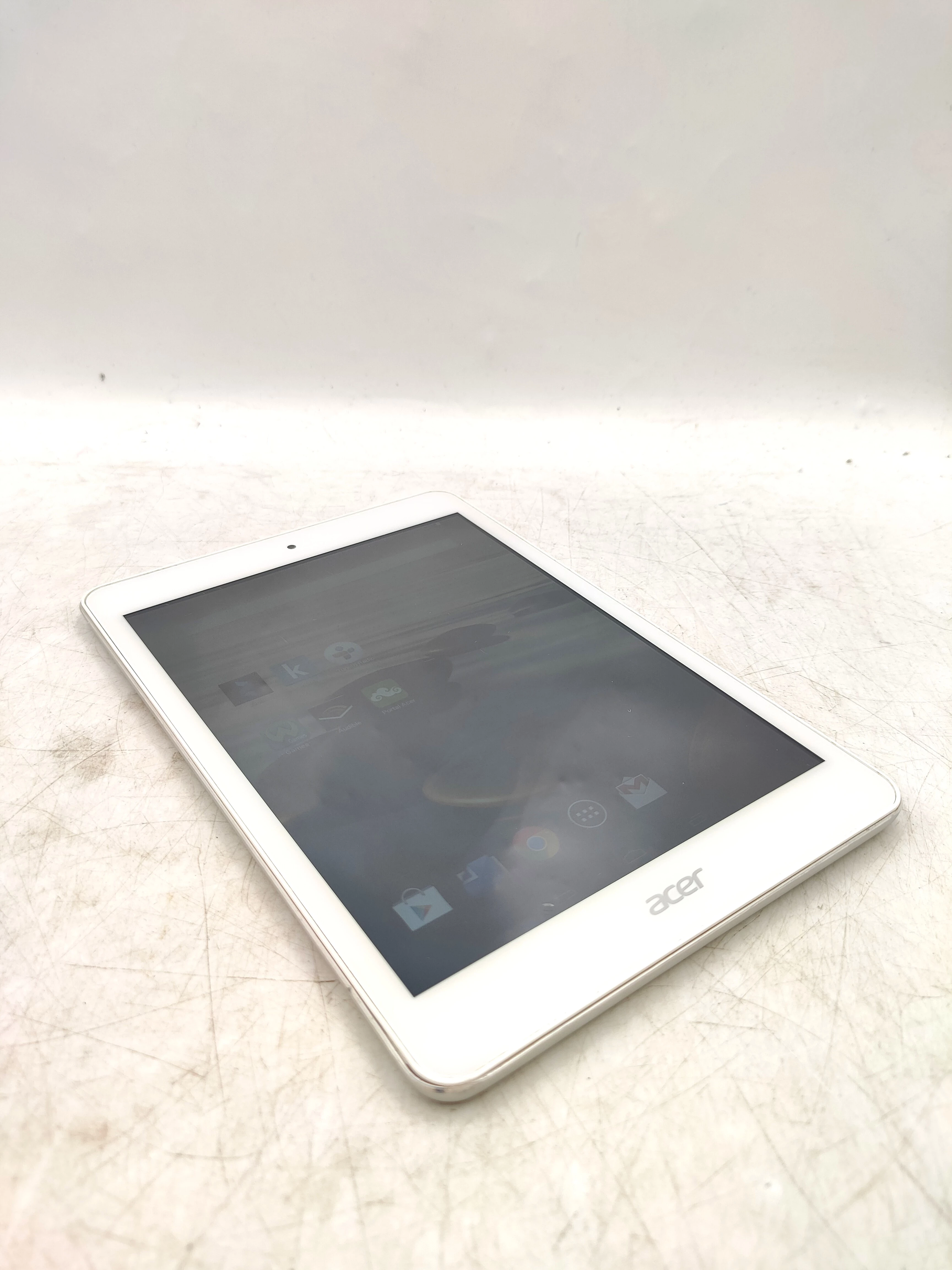 tablet-acer-iconia-a1-830-android-44-kod-producenta-ntlgwep001