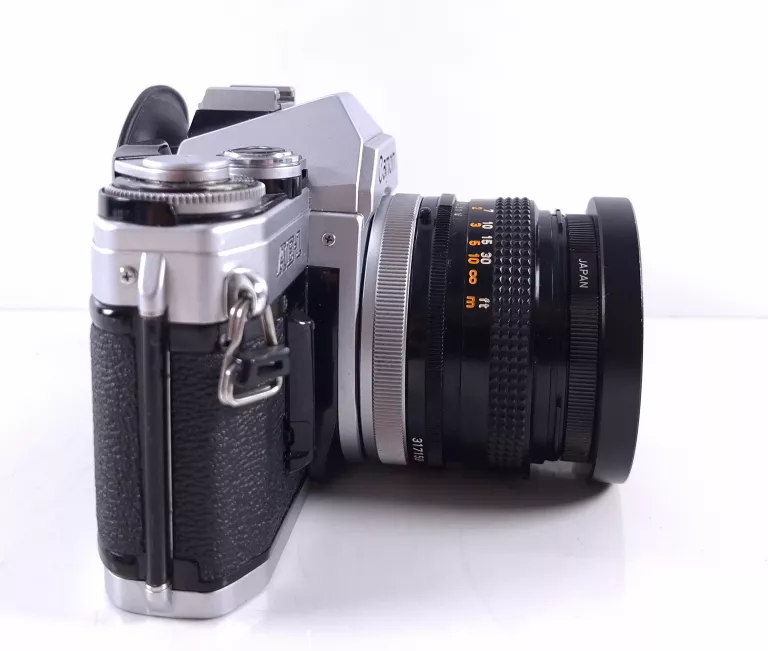 aparat-analogowy-canon-ae-1-obiektyw-marka-248811-1949762