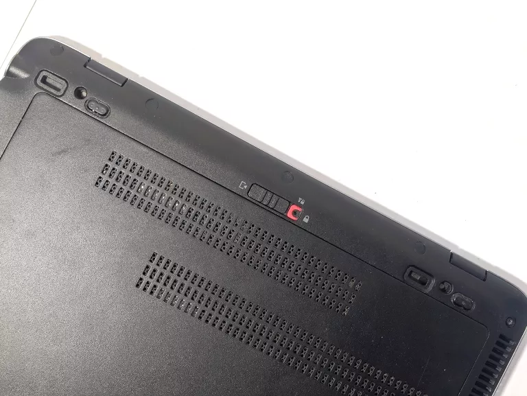 laptop-hp-elitebook-820-g1-i5-4210u-4gb-ram-256gb-ssd-pojemnosc-dysku-240