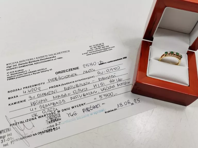 zloty-pierscionek-z-diamentami-i-szmaragdami-750-18k-14r-ean-gtin-5900025390924