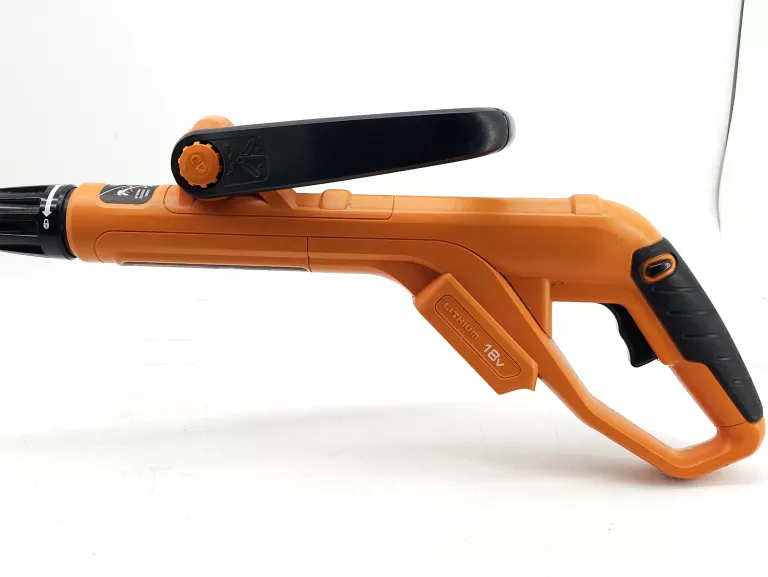 podkaszarka-blackdecker-glc1823l-body-stan-11323-2