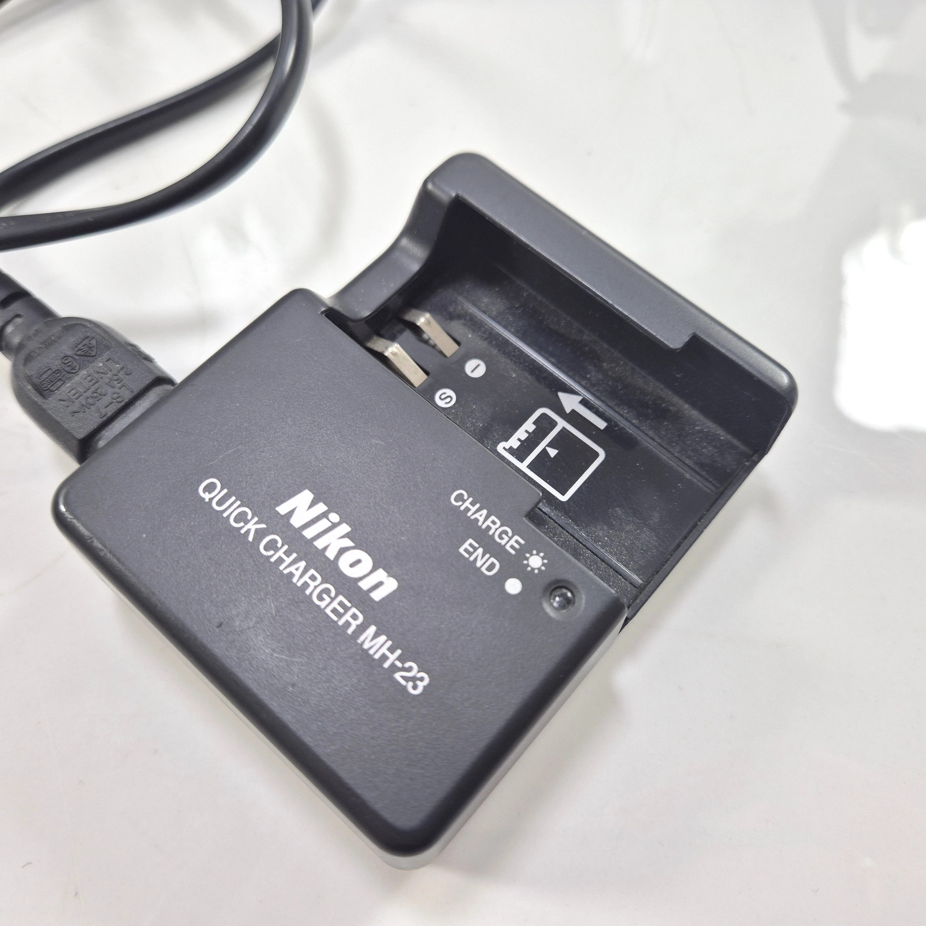 lustrzanka-nikon-d60-obiektyw-nikkor-18-200-ean-gtin-0018208914302