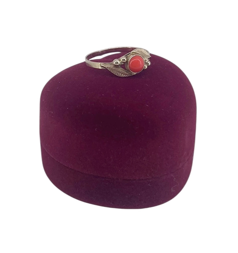 piekny-zloty-pierscionek-z-koralem-585-133g-r18-rodzaj-2205-2