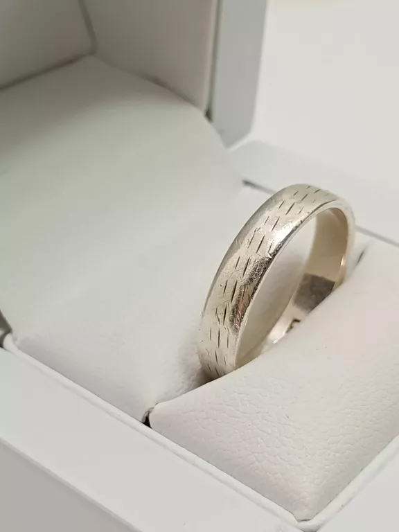 srebrna-obraczka-925-399-g-r22-material-15835-4