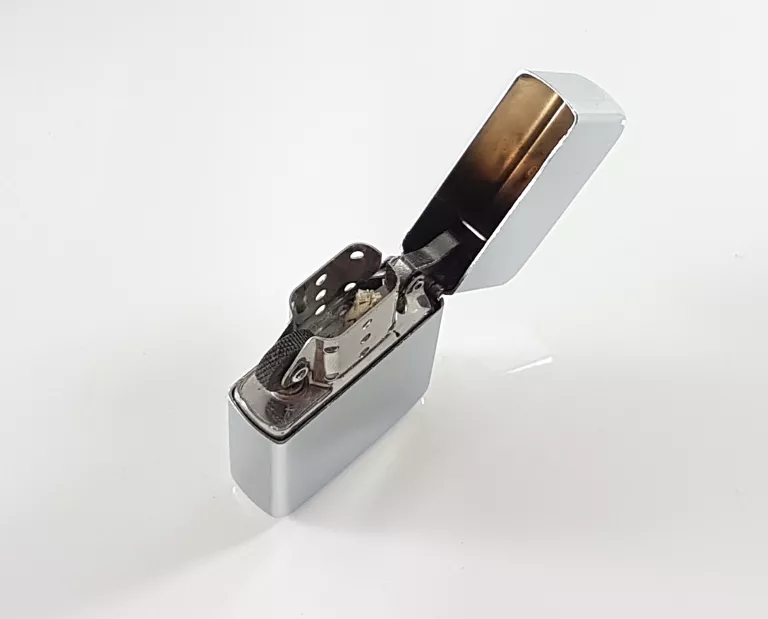 zapalniczka-benzynowa-atomic-ean-gtin-4014663055457