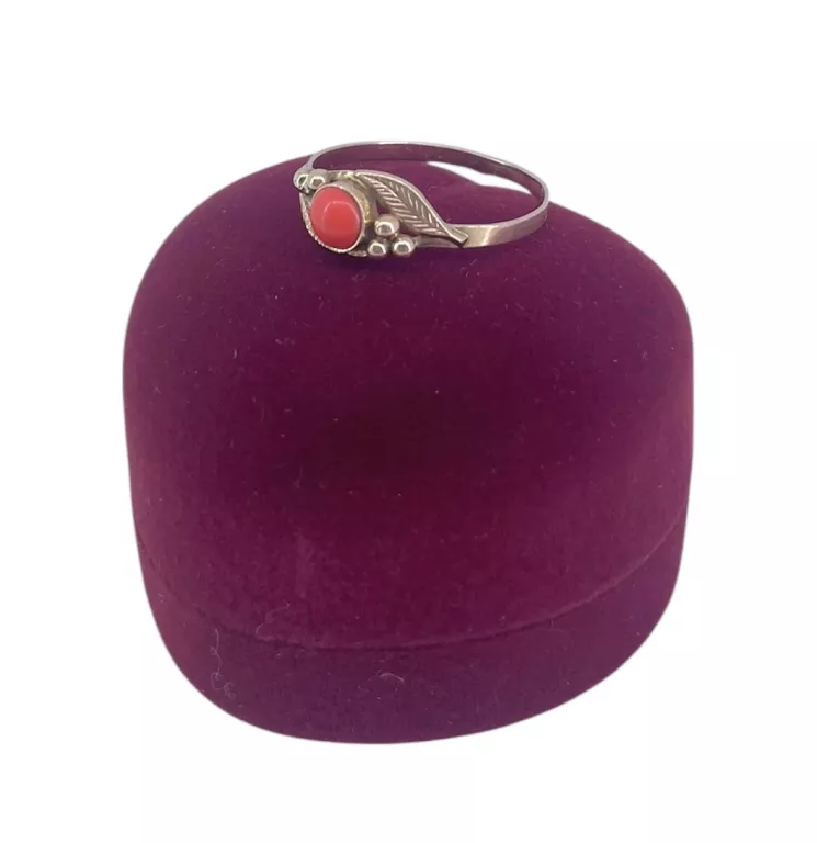 piekny-zloty-pierscionek-z-koralem-585-133g-r18-ean-gtin-0075452633656