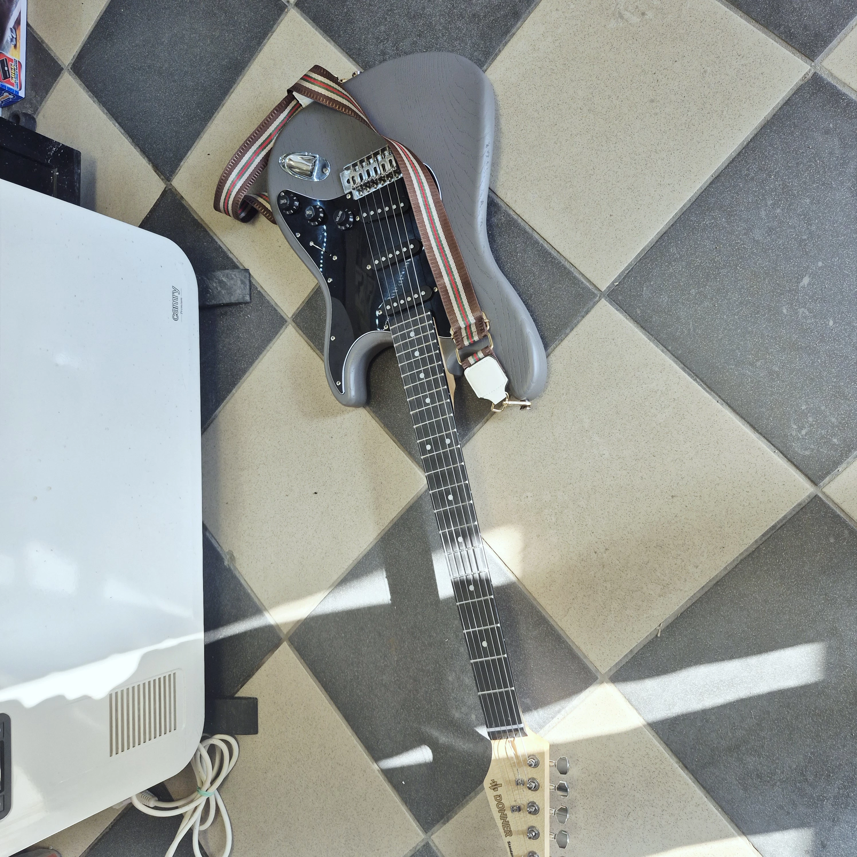 gitara-elektryczna-donner-at-warto-wyszynskiego-24-tczew